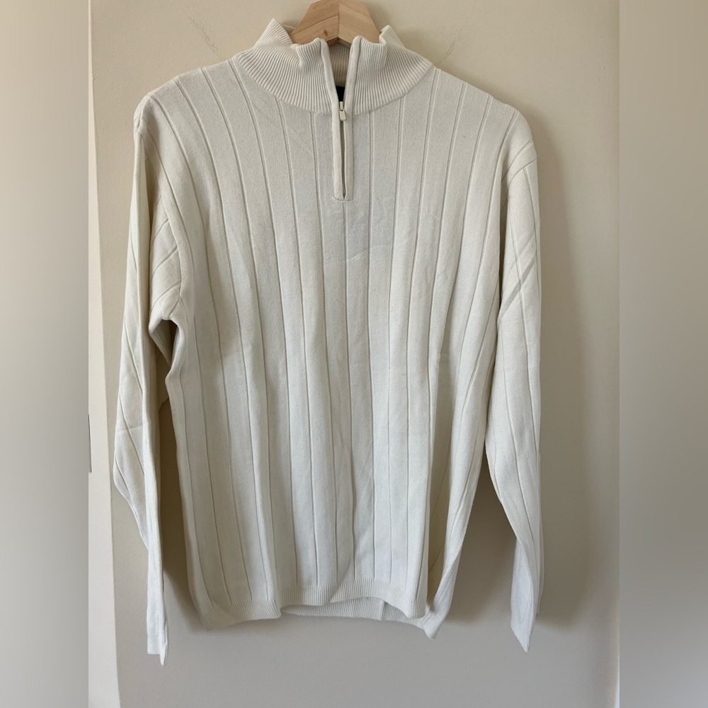 New Claiborne Men's Half zip Sweater Cream. Size M